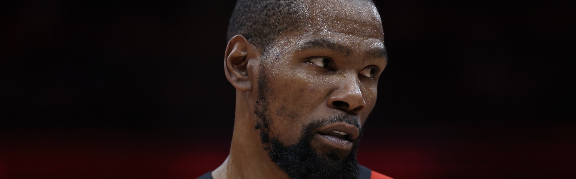 解说：杜兰特背靠背干了85分钟 真啃老啊&amp;咔咔啃啊这是