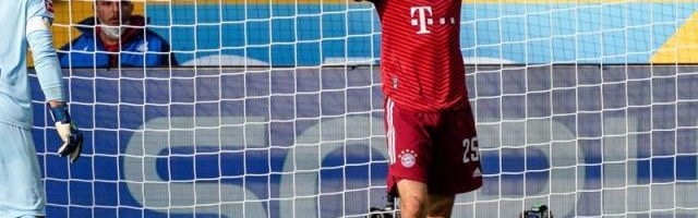 开云官网-7球狂喜又被霍村浇灭，透支进球运的拜仁只剩苦笑