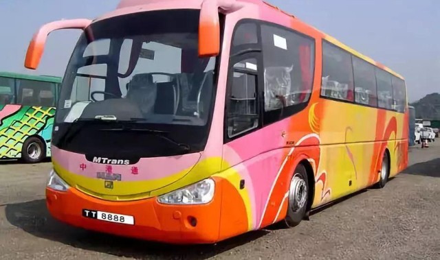 民间大巴悄然复兴，大举争夺高铁客源，垄断后又为何要疯狂涨价？